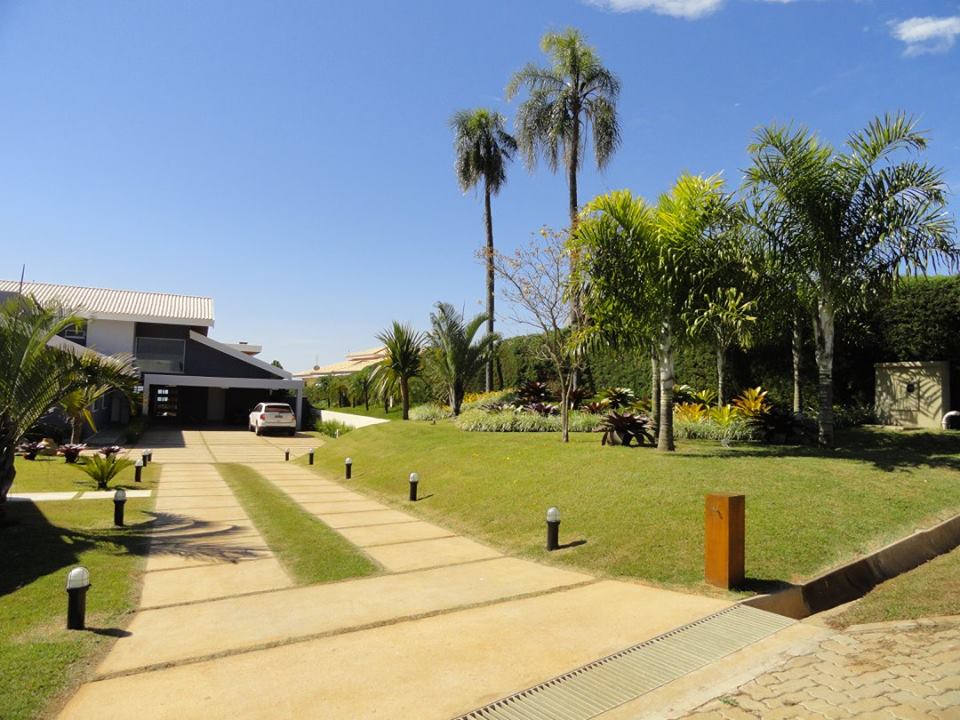 Jardim em casa de veraneio 17