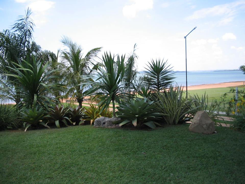 Jardim em casa de veraneio 6